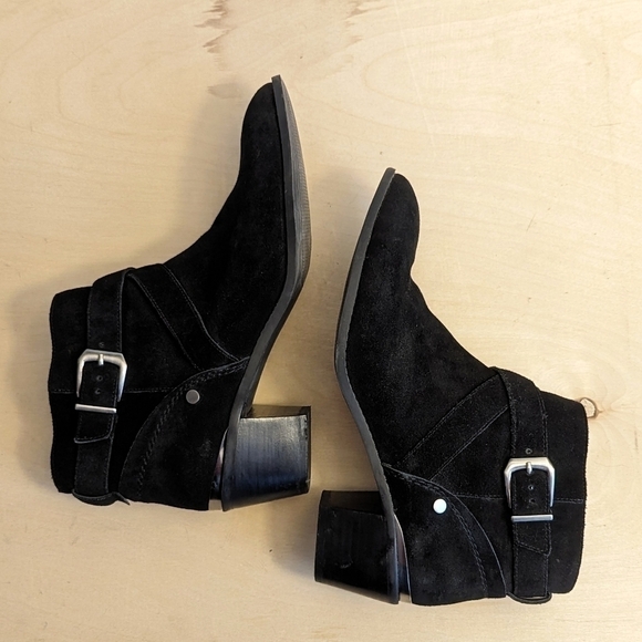 Essex Lane Nara Black Suede Bootie Boots - Picture 12 of 13